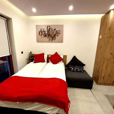 Apartmán Nest Milmari *